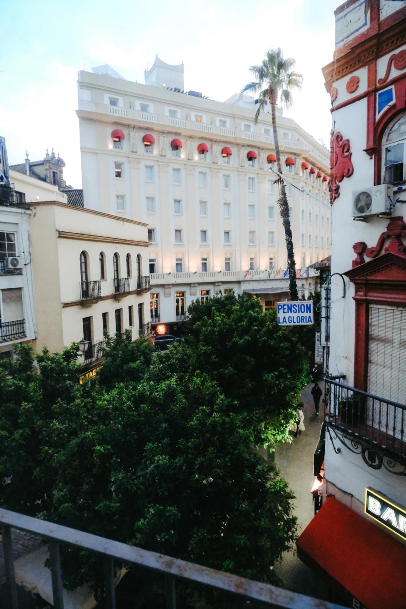 Apartamentos San Roque Севілья Екстер'єр фото