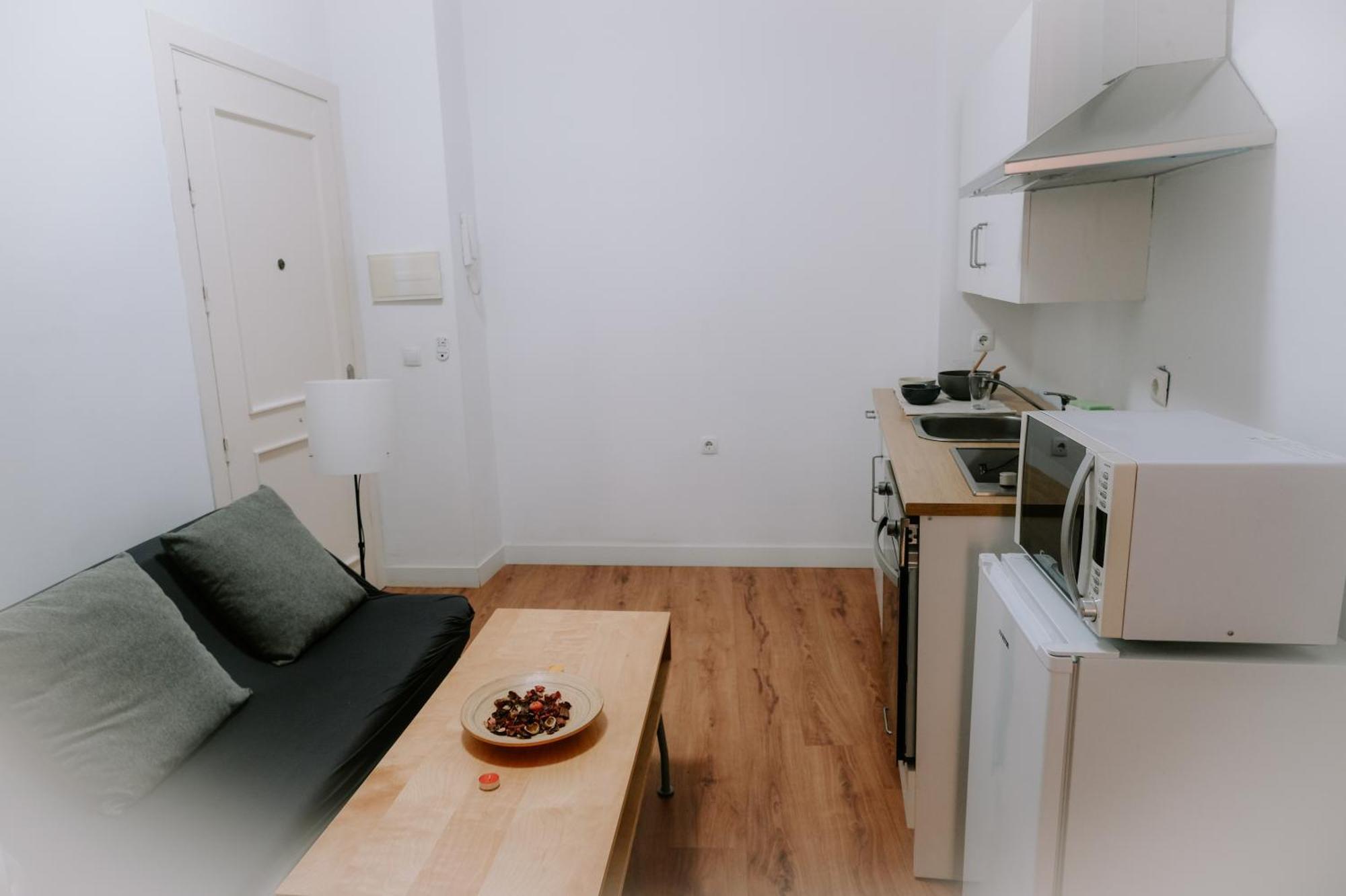 Apartamentos San Roque Севілья Екстер'єр фото