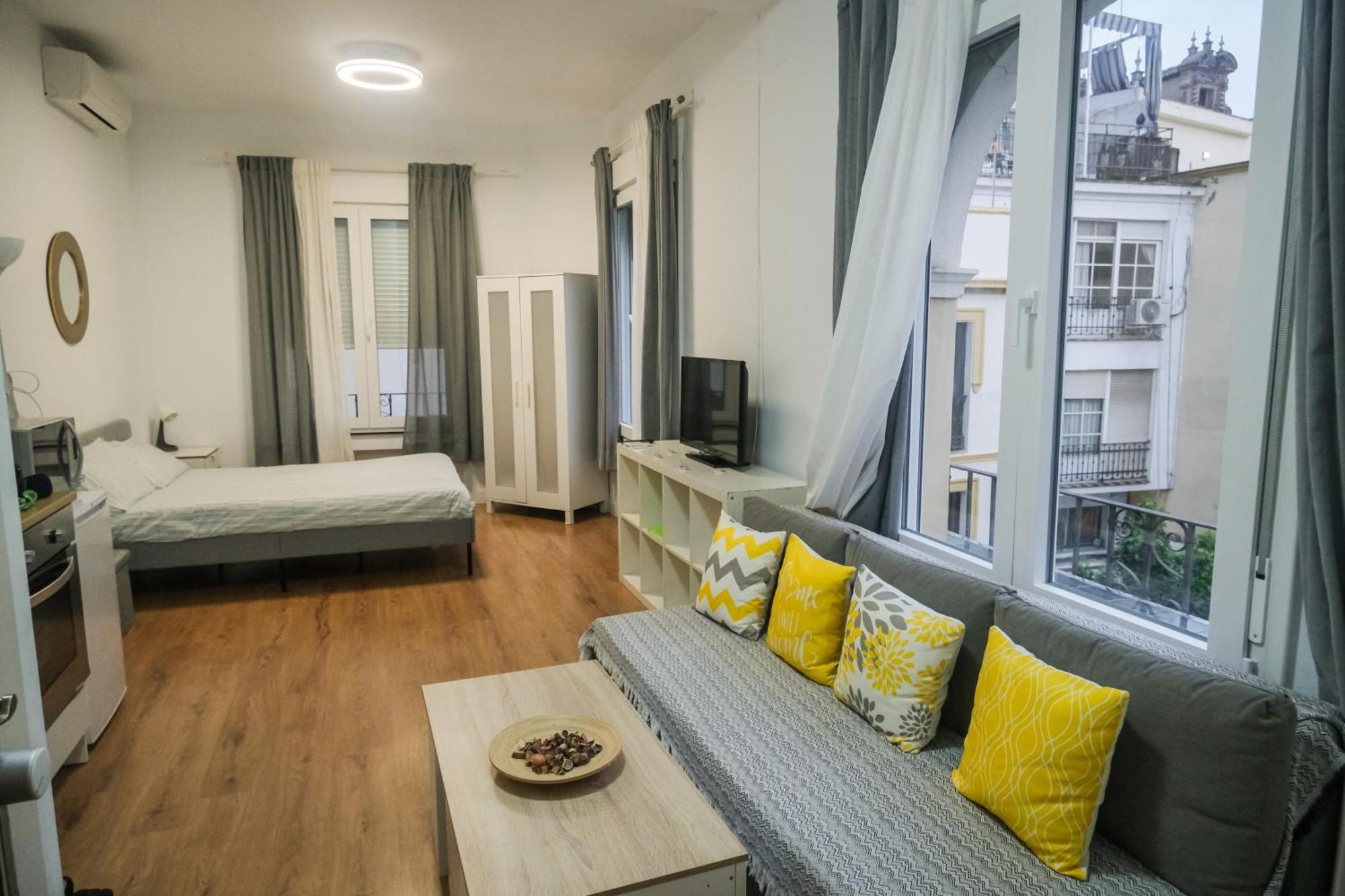Apartamentos San Roque Севілья Екстер'єр фото