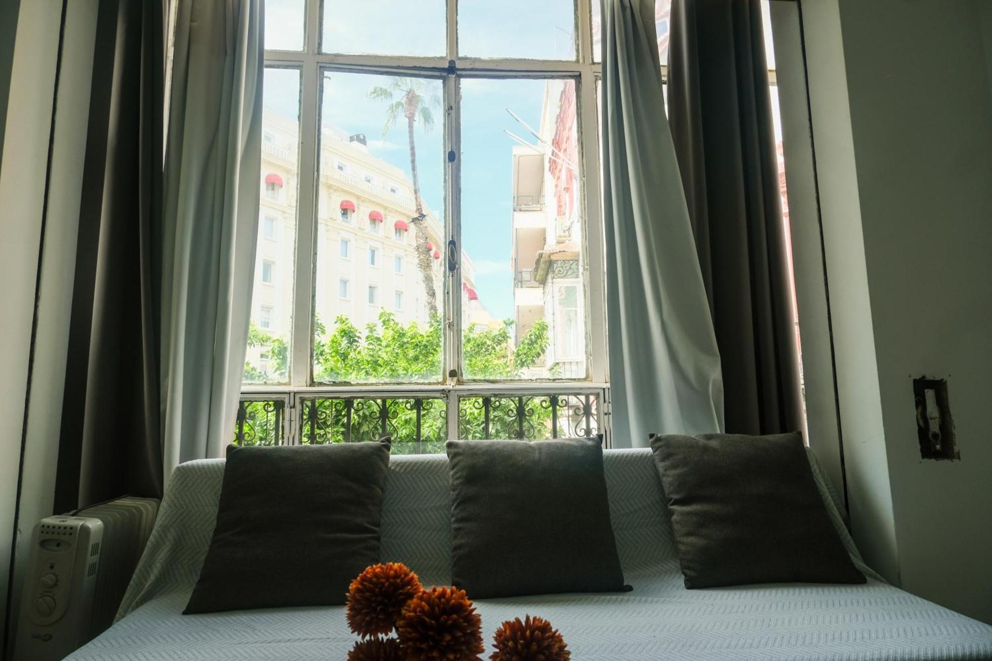 Apartamentos San Roque Севілья Екстер'єр фото