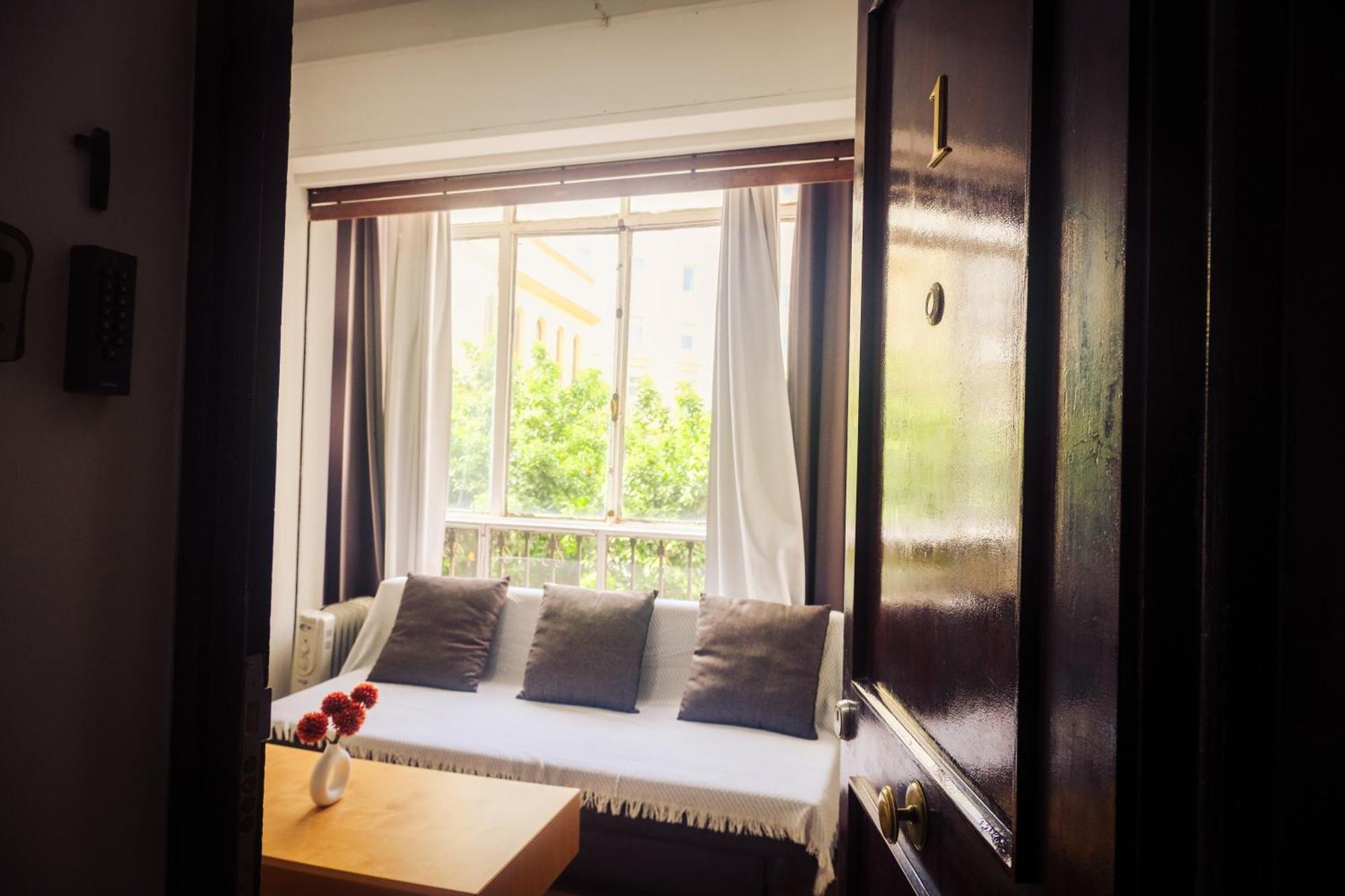 Apartamentos San Roque Севілья Екстер'єр фото